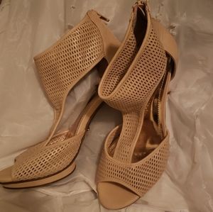 Jennifer Lopez Nude Cream Stiletto Sandals (9.5)